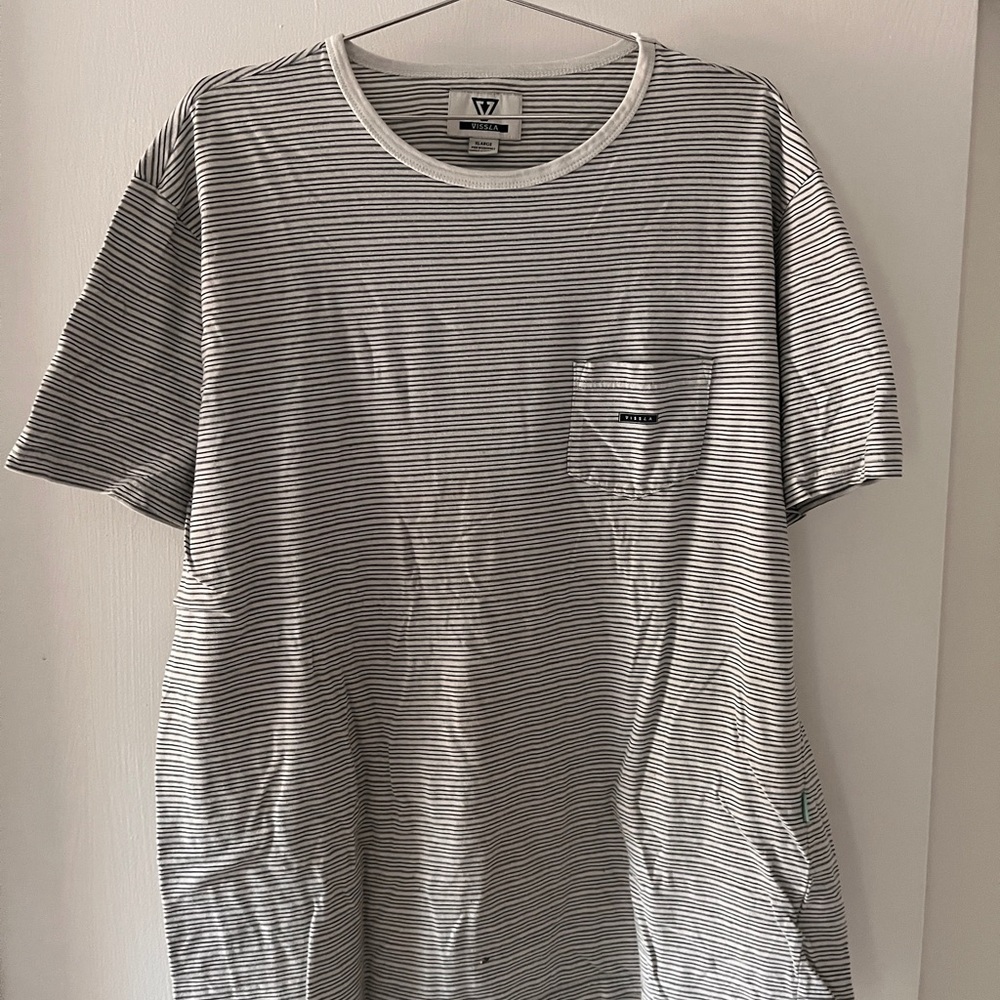 Xl pocket tee shirt b/w stripes. Vissla